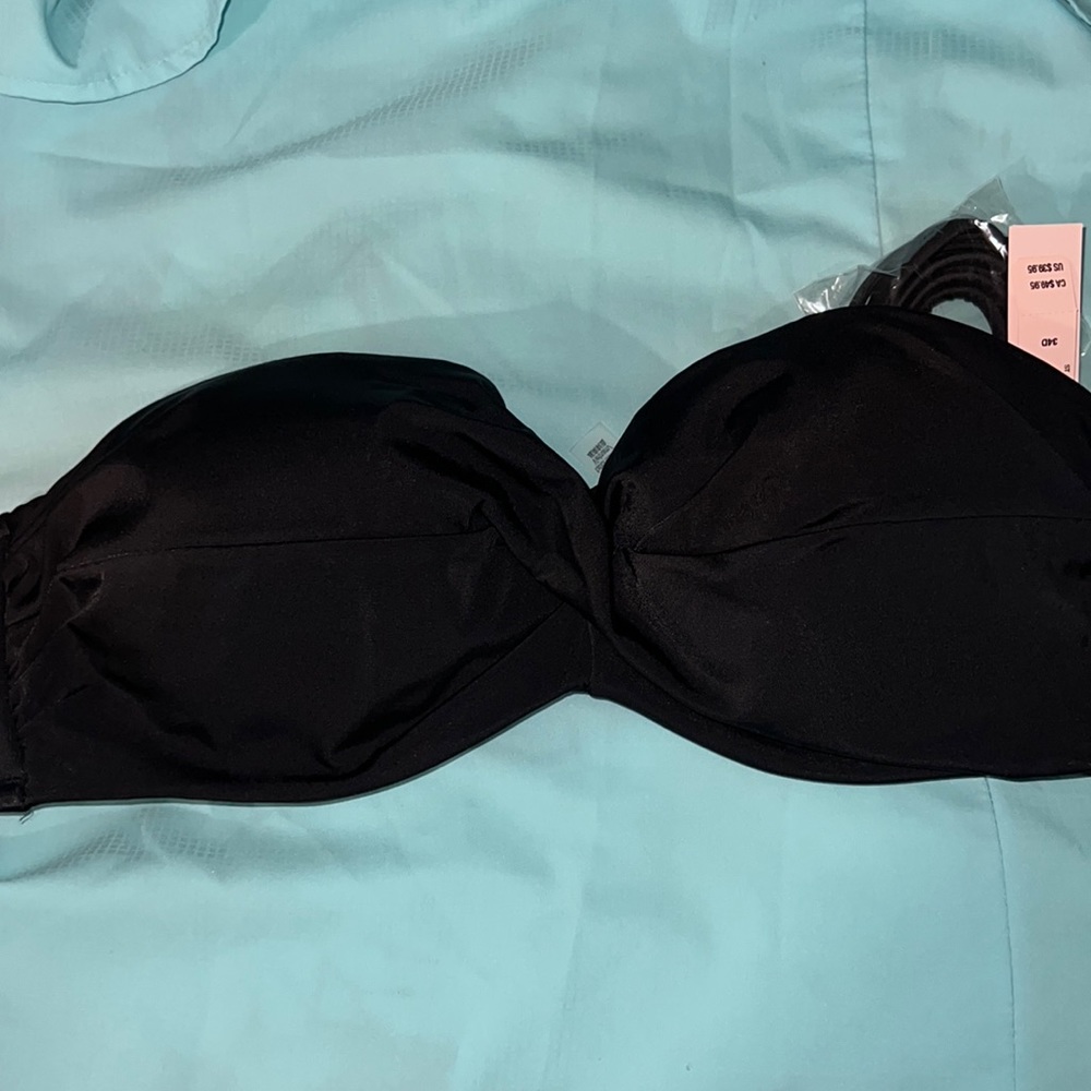 Victoria secrets bathing suit top size 34D